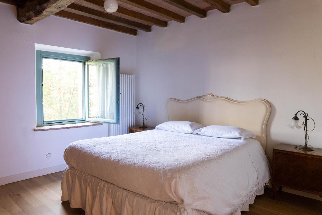 La Marcona Apartment Serramazzoni Ngoại thất bức ảnh